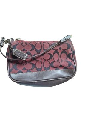 Coach Vintage Hamptom Red and Brown Signature Purse.
